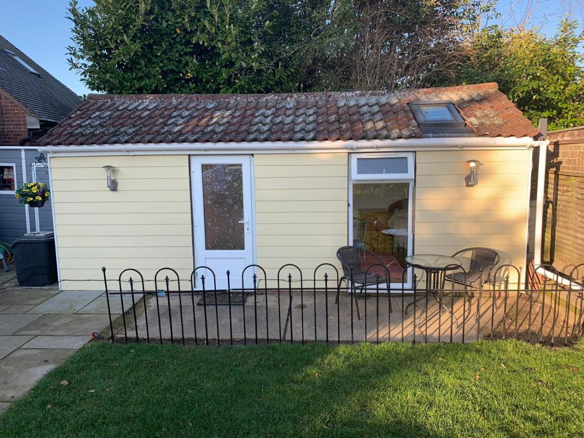 Cosy 1 Bed Garden Annexe Colchester Exterior foto
