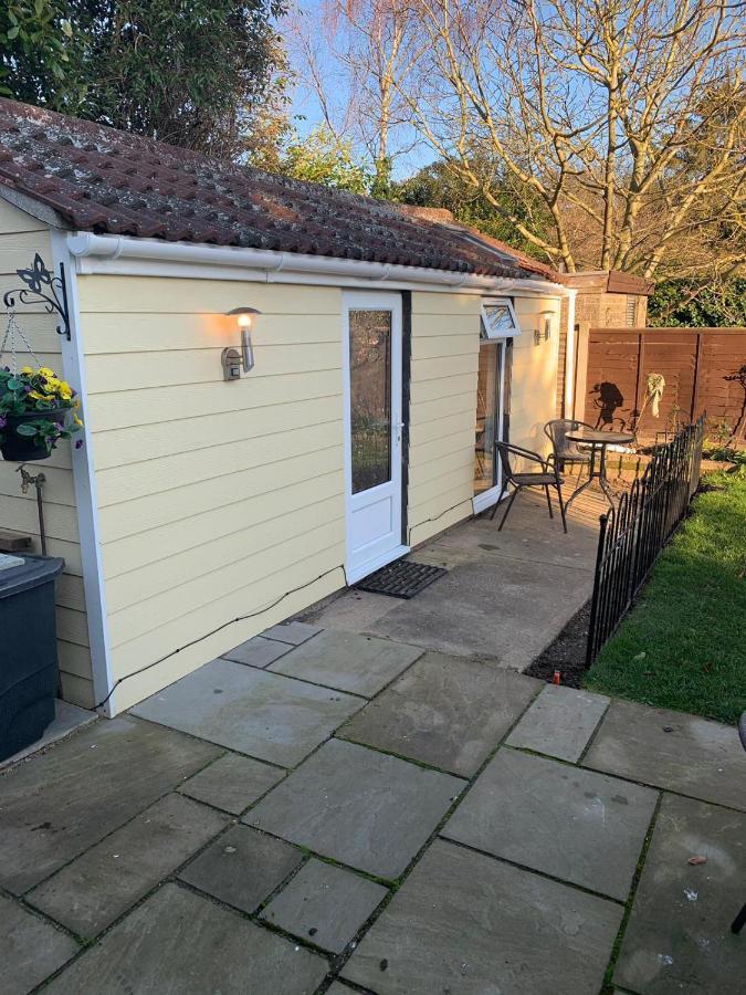 Cosy 1 Bed Garden Annexe Colchester Exterior foto