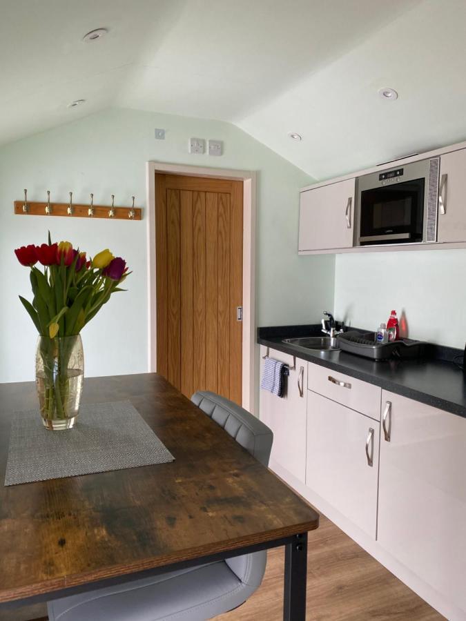 Cosy 1 Bed Garden Annexe Colchester Exterior foto